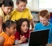 kids-at-computer1